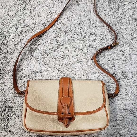 Dooney & Bourke Handbags - DOONEY AND BOURKE Vintage Equestrian Saddle Bag